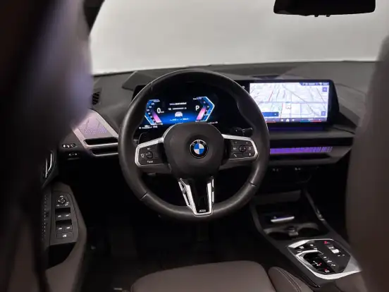 BMW-220i-2025
