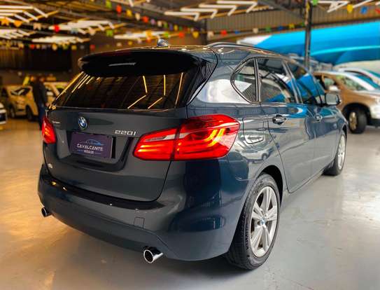 BMW-220i-2.0 CAT GP 16V TURBO ACTIVEFLEX 4P AUTOMÁTICO BMW-220i-2017