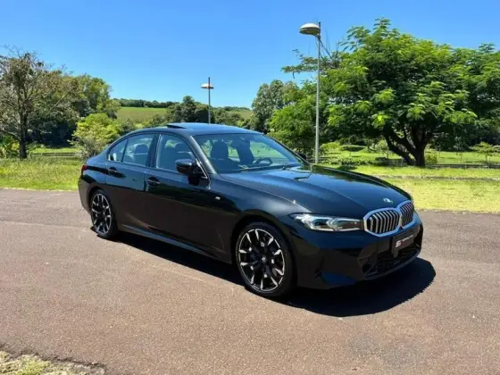 BMW 320i 2.0 16V TURBO FLEX M SPORT AUTOMÁTICO BMW 320i 2.0 16V TURBO FLEX M SPORT AUTOMÁTICO
