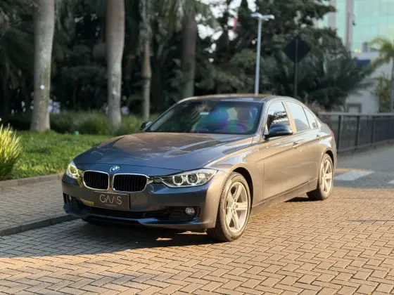 BMW 320i 2.0 16V TURBO GASOLINA 4P AUTOMÁTICO BMW 320i 2.0 16V TURBO GASOLINA 4P AUTOMÁTICO