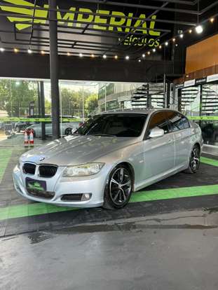 BMW-320i-2011