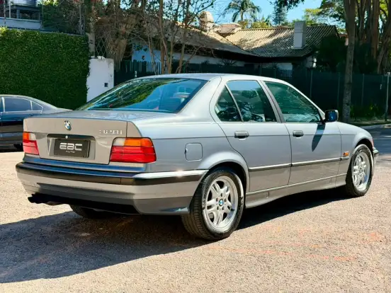 BMW-328i-2.8 SEDAN 24V GASOLINA 4P AUTOMÁTICO BMW-328i-1996