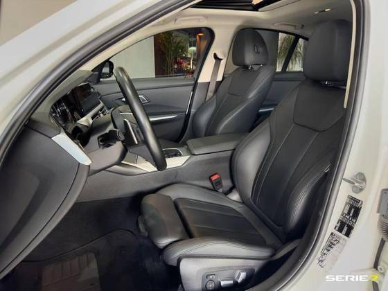 BMW 330i 2.0 16V TURBO GASOLINA SPORT AUTOMÁTICO
