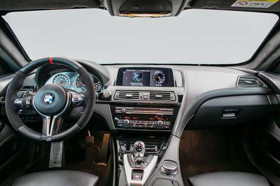 BMW-M6-4.4 GRAN COUPÉ V8 32V GASOLINA 4P AUTOMÁTICO BMW-M6-2017
