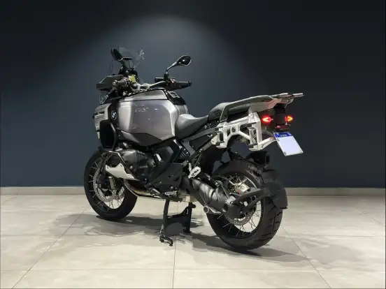 BMW-R 1300 GS ADVENTURE TRIPLE BLACK BMW-R 1300 GS ADVENTURE TRIPLE BLACK-2025