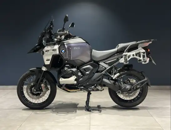 BMW-R 1300 GS ADVENTURE TRIPLE BLACK-2025