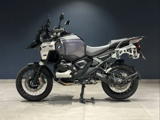 BMW-R 1300 GS ADVENTURE TRIPLE BLACK BMW-R 1300 GS ADVENTURE TRIPLE BLACK-2025