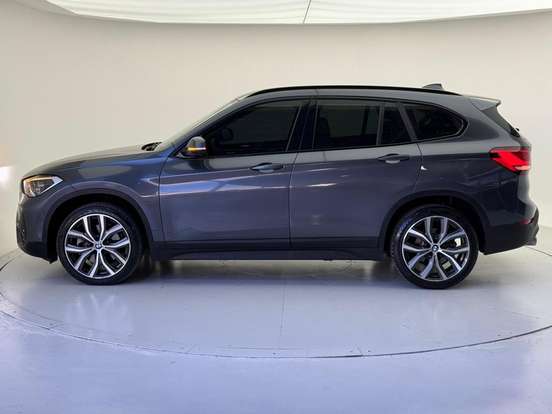 BMW-X1-2.0 16V TURBO ACTIVEFLEX SDRIVE20I GP 4P AUTOMÁTICO BMW-X1-2022