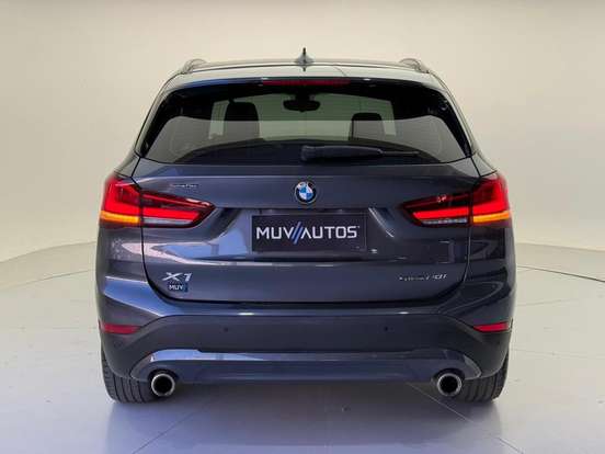 BMW-X1-2022