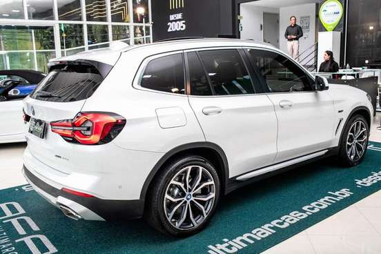 BMW-X3-2022