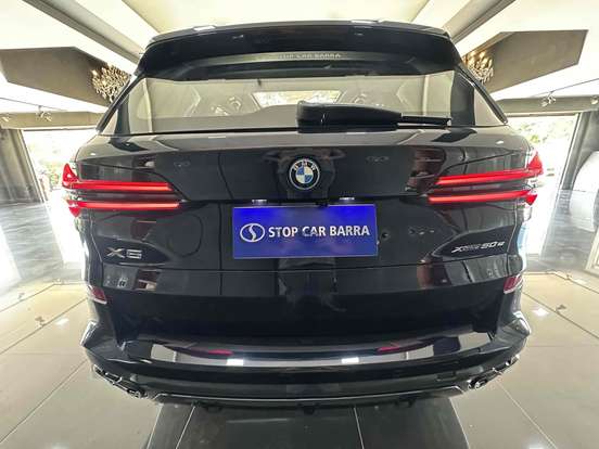 BMW-X5-2024