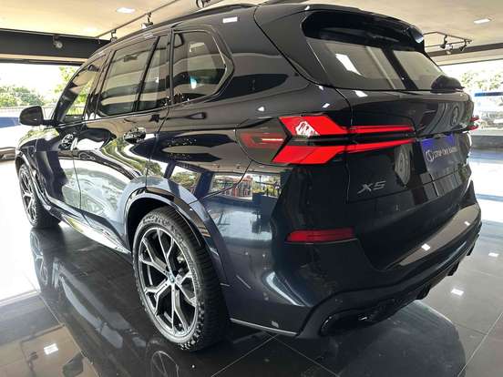 BMW-X5-2024