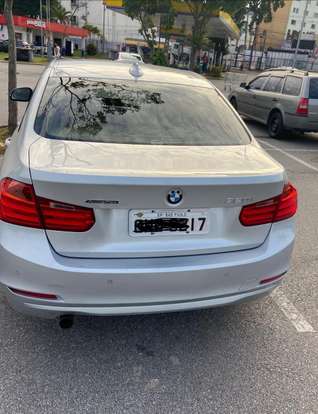 BMW-320i-2014