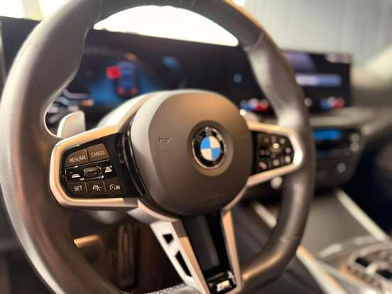BMW-320i-2024