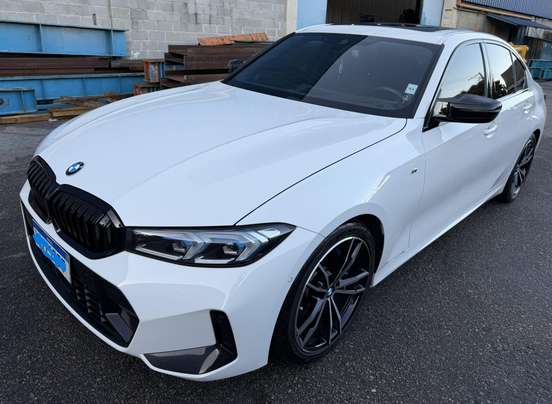 BMW-320i-2024