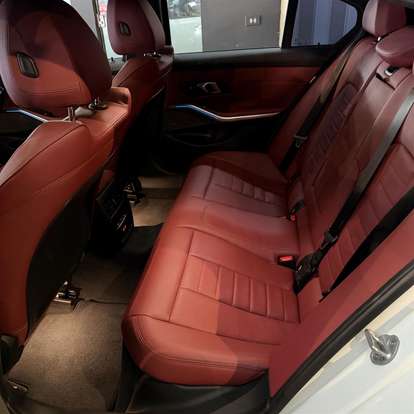 BMW-320i-2024