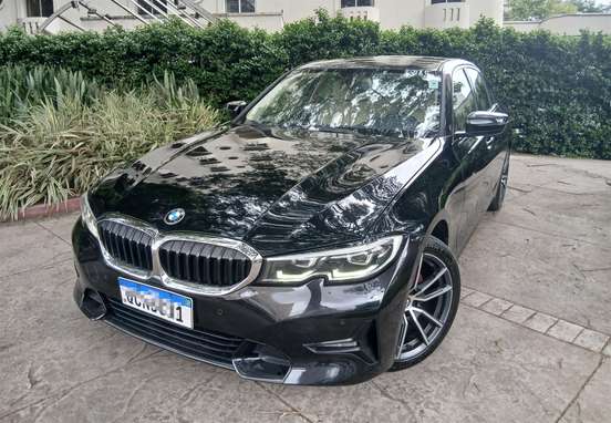 BMW-320i-2019