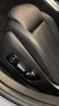 BMW-320i-2020