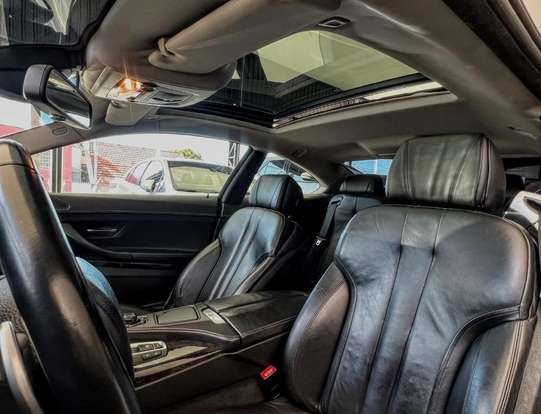 BMW-650i-4.8 COUPÉ V8 32V GASOLINA 2P AUTOMÁTICO BMW-650i-2011