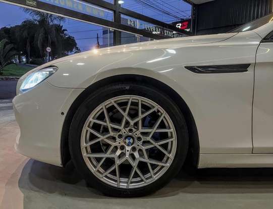 BMW-650i-2011