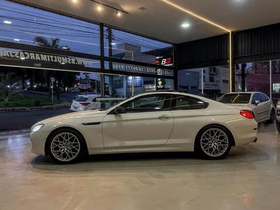 BMW-650i-4.8 COUPÉ V8 32V GASOLINA 2P AUTOMÁTICO BMW-650i-2011