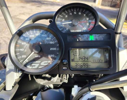 BMW-R 1200 GS TRIPLE BLACK-2012