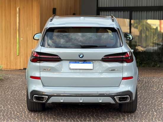 BMW-X5-2024
