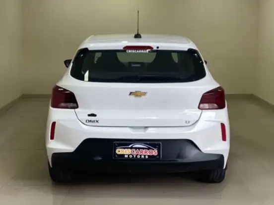 CHEVROLET-ONIX-2023