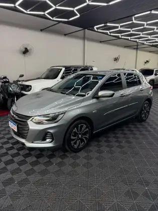 CHEVROLET ONIX 1.0 TURBO FLEX PREMIER AUTOMÁTICO CHEVROLET ONIX 1.0 TURBO FLEX PREMIER AUTOMÁTICO