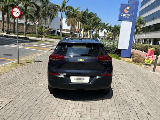 CHEVROLET-TRACKER-2024
