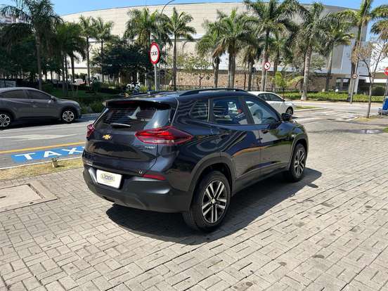 CHEVROLET-TRACKER-2024