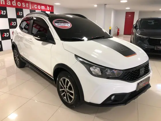 FIAT ARGO 1.3 FIREFLY FLEX TREKKING MANUAL FIAT ARGO 1.3 FIREFLY FLEX TREKKING MANUAL
