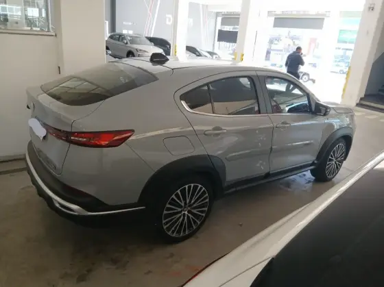 FIAT FASTBACK 1.3 TURBO 270 FLEX LIMITED EDITION AT6 FIAT FASTBACK 1.3 TURBO 270 FLEX LIMITED EDITION AT6