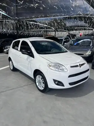 FIAT PALIO 1.4 MPI ATTRACTIVE 8V FLEX 4P MANUAL FIAT PALIO 1.4 MPI ATTRACTIVE 8V FLEX 4P MANUAL