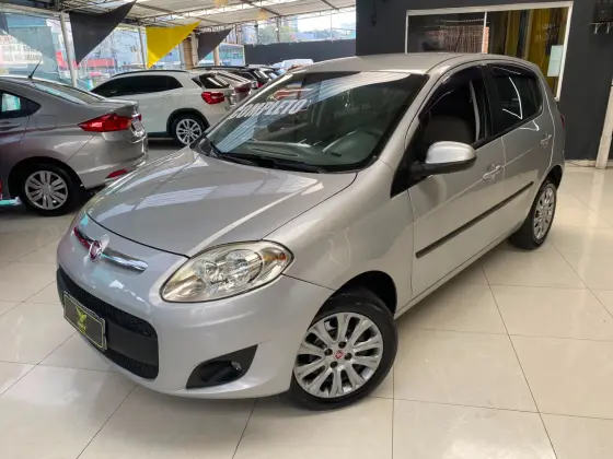 FIAT PALIO 1.6 MPI ESSENCE 16V FLEX 4P MANUAL FIAT PALIO 1.6 MPI ESSENCE 16V FLEX 4P MANUAL