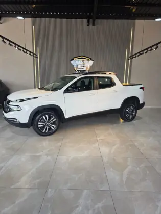 FIAT TORO 1.3 TURBO 270 FLEX FREEDOM AT6 FIAT TORO 1.3 TURBO 270 FLEX FREEDOM AT6