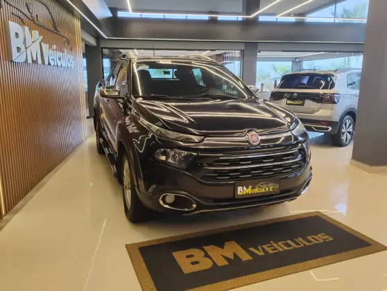 FIAT TORO 2.0 16V TURBO DIESEL RANCH 4WD AT9 FIAT TORO 2.0 16V TURBO DIESEL RANCH 4WD AT9