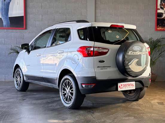 FORD-ECOSPORT-2016