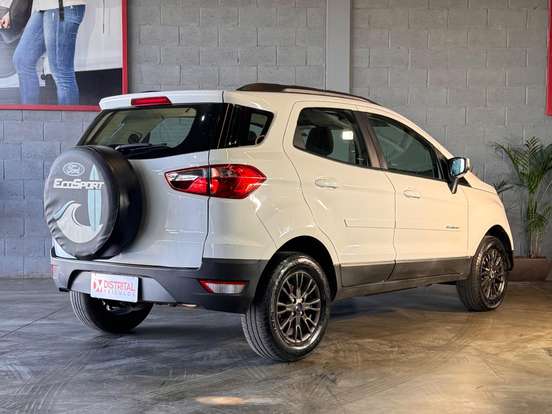 FORD-ECOSPORT-2016