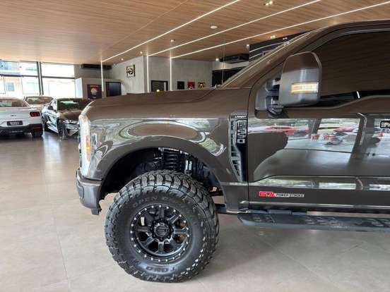 FORD-F-250-6.7 V8 POWERSTROKE DIESEL LARIAT CD 4WD TORQSHIFT FORD-F-250-2024