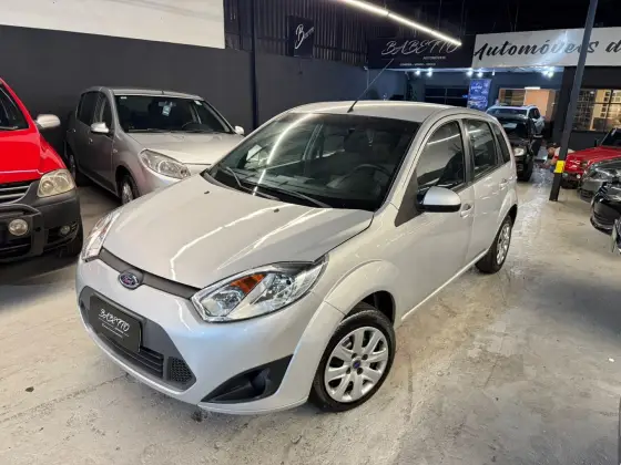 FORD FIESTA 1.0 ROCAM HATCH 8V FLEX 4P MANUAL FORD FIESTA 1.0 ROCAM HATCH 8V FLEX 4P MANUAL