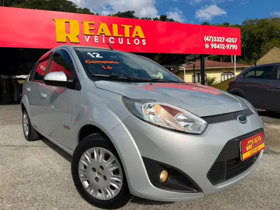 FORD FIESTA 1.6 ROCAM SEDAN 8V FLEX 4P MANUAL FORD FIESTA 1.6 ROCAM SEDAN 8V FLEX 4P MANUAL
