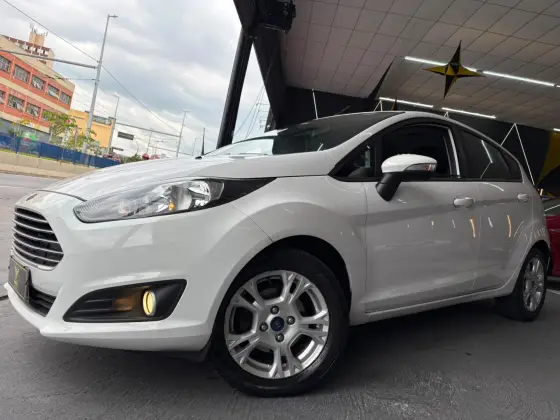 FORD FIESTA 1.6 SEL HATCH 16V FLEX 4P POWERSHIFT