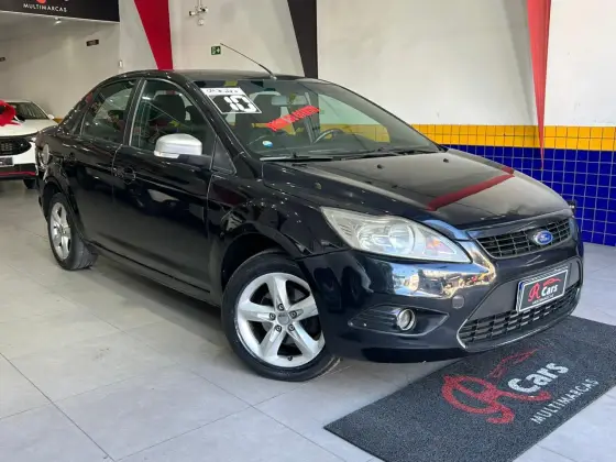 FORD FOCUS 2.0 GLX SEDAN 16V FLEX 4P MANUAL FORD FOCUS 2.0 GLX SEDAN 16V FLEX 4P MANUAL