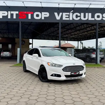 FORD FUSION 2.0 TITANIUM AWD 16V GASOLINA 4P AUTOMÁTICO FORD FUSION 2.0 TITANIUM AWD 16V GASOLINA 4P AUTOMÁTICO