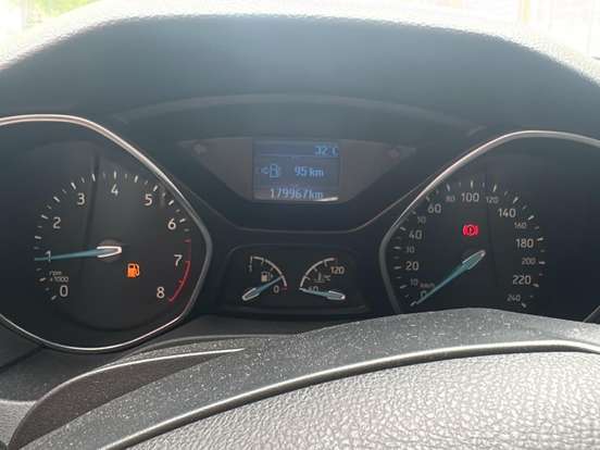 FORD-FOCUS-1.6 SE PLUS 16V FLEX 4P MANUAL FORD-FOCUS-2015