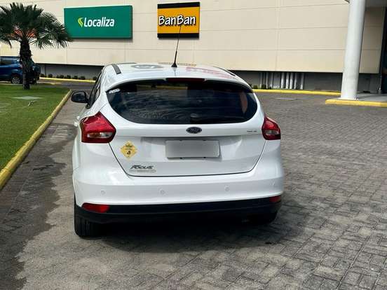 FORD-FOCUS-1.6 SE PLUS 16V FLEX 4P MANUAL FORD-FOCUS-2015