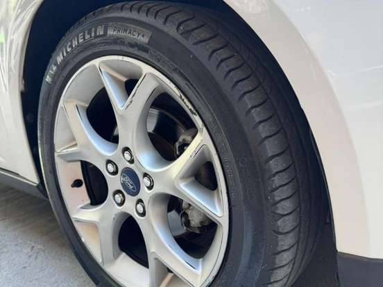 FORD-FOCUS-1.6 SE PLUS 16V FLEX 4P MANUAL FORD-FOCUS-2015