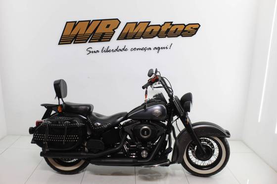 HARLEY-DAVIDSON SOFTAIL HERITAGE CLASSIC 