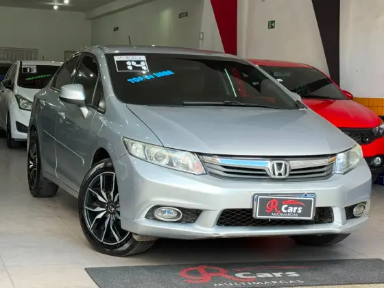HONDA CIVIC 1.8 LXS 16V FLEX 4P AUTOMÁTICO HONDA CIVIC 1.8 LXS 16V FLEX 4P AUTOMÁTICO
